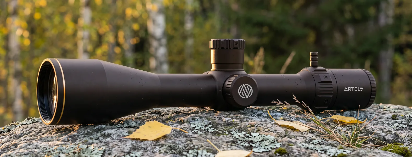 Оптический прицел ARTELV AIMSET 7-35x56 FFP 34 на камне в осеннем лесу